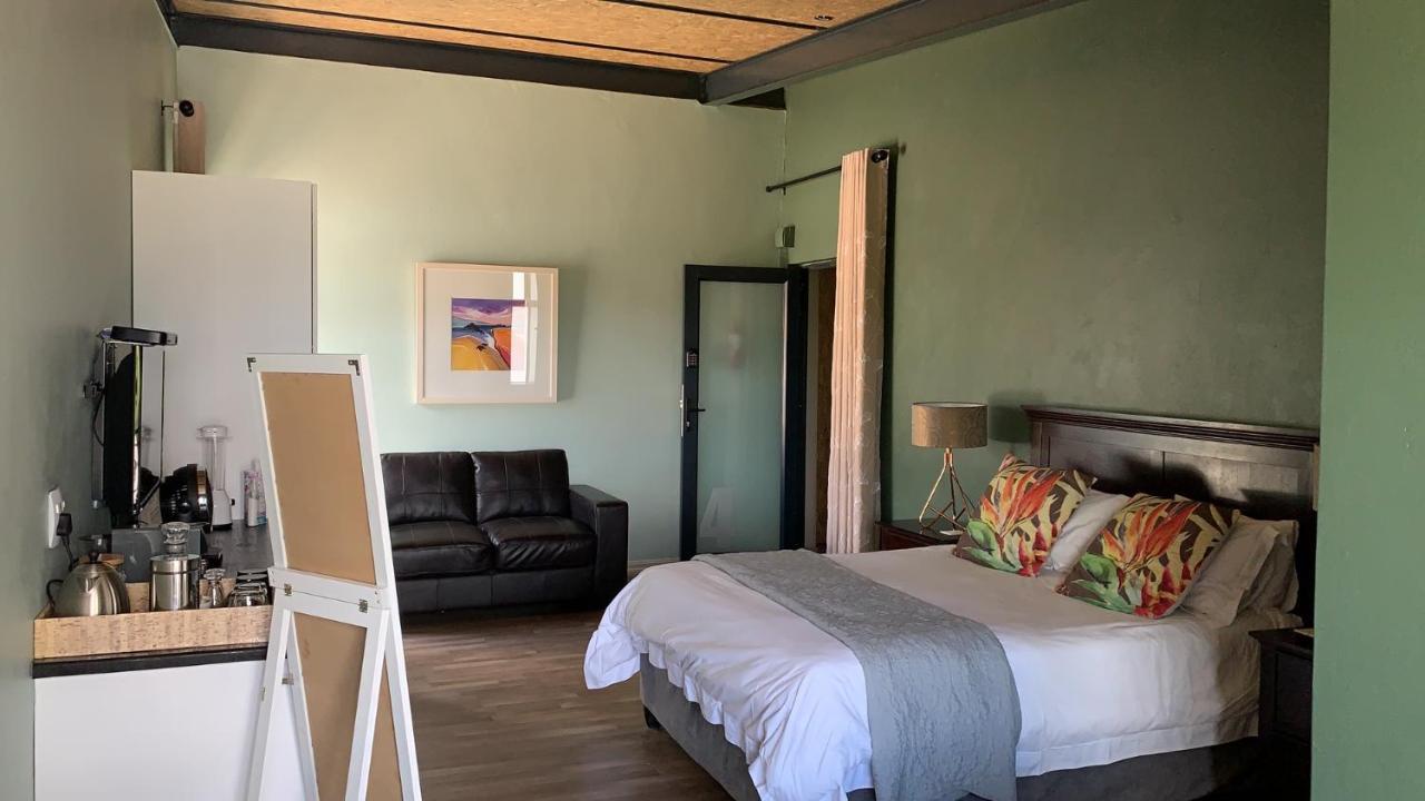 The Courtyard Guest House 克拉伦斯 外观 照片