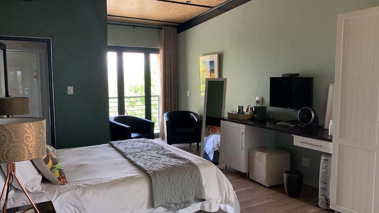 The Courtyard Guest House 克拉伦斯 外观 照片